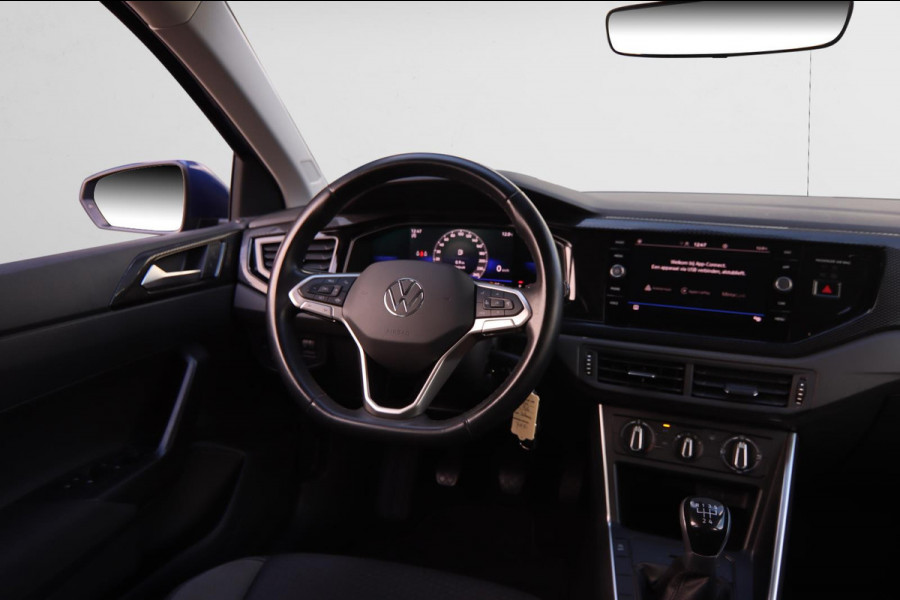 Volkswagen Polo 1.0 TSI Life|Virtual Cockpit Airco Btw Dab Cruise Control 1e Eigenaar Navi Carplay&Android auto Volkswagen Polo 1.0 TSI Life|Virtual Cockpit Airco Btw Dab Cruise Control 1e Eigenaar Navi Carplay&Android auto