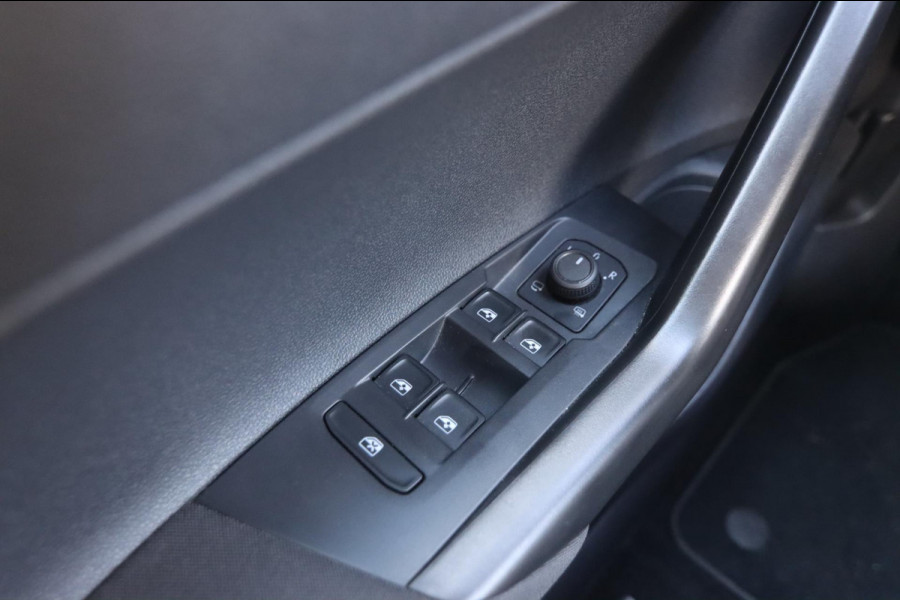 Volkswagen Polo 1.0 TSI Life|Virtual Cockpit Airco Btw Dab Cruise Control 1e Eigenaar Navi Carplay&Android auto Volkswagen Polo 1.0 TSI Life|Virtual Cockpit Airco Btw Dab Cruise Control 1e Eigenaar Navi Carplay&Android auto