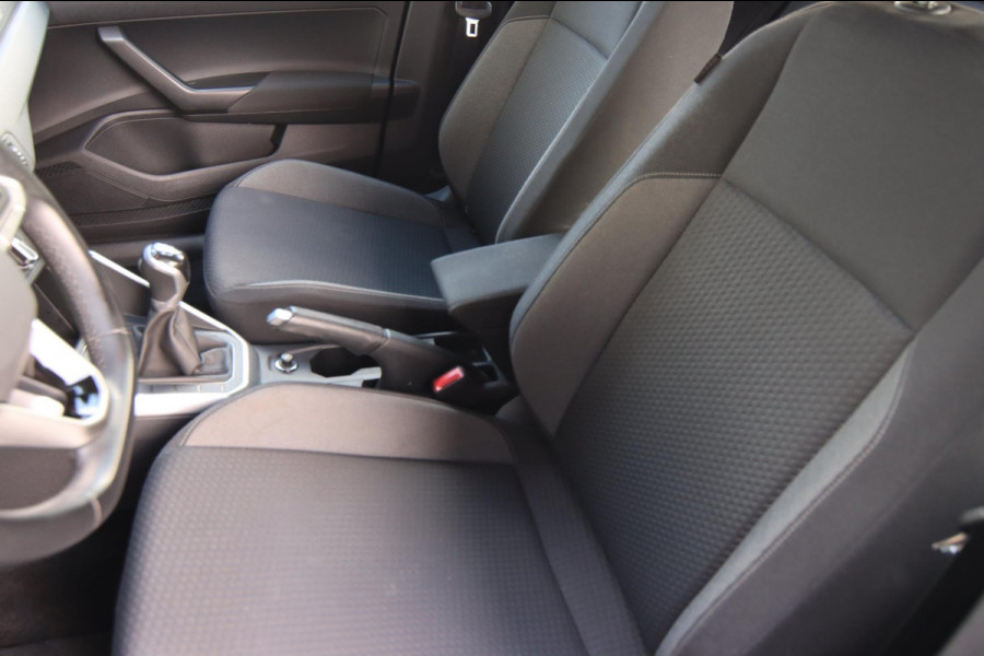 Volkswagen Polo 1.0 TSI Life|Virtual Cockpit Airco Btw Dab Cruise Control 1e Eigenaar Navi Carplay&Android auto Volkswagen Polo 1.0 TSI Life|Virtual Cockpit Airco Btw Dab Cruise Control 1e Eigenaar Navi Carplay&Android auto