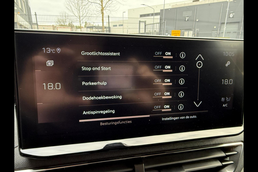 Peugeot 5008 1.2 PureTech GT TREKHAAK Peugeot 5008 1.2 PureTech GT TREKHAAK