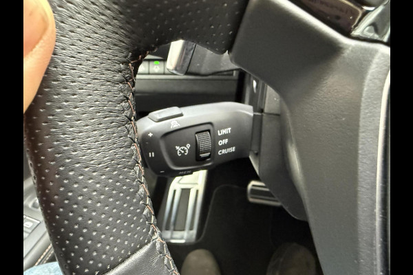 Peugeot 5008 1.2 PureTech GT TREKHAAK Peugeot 5008 1.2 PureTech GT TREKHAAK