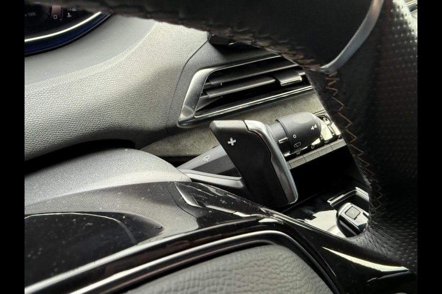 Peugeot 5008 1.2 PureTech GT TREKHAAK Peugeot 5008 1.2 PureTech GT TREKHAAK