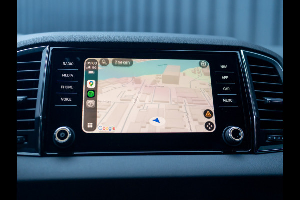 Škoda Karoq 1.5 TSI ACT Business Edition Plus | Keyless | Camera | Elk. A-klep | Adapt. Cr. | Prijs Rijklaar!! Škoda Karoq 1.5 TSI ACT Business Edition Plus | Keyless | Camera | Elk. A-klep | Adapt. Cr. | Prijs Rijklaar!!