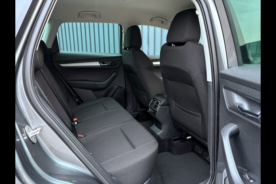 Škoda Karoq 1.5 TSI ACT Business Edition Plus | Keyless | Camera | Elk. A-klep | Adapt. Cr. | Prijs Rijklaar!! Škoda Karoq 1.5 TSI ACT Business Edition Plus | Keyless | Camera | Elk. A-klep | Adapt. Cr. | Prijs Rijklaar!!