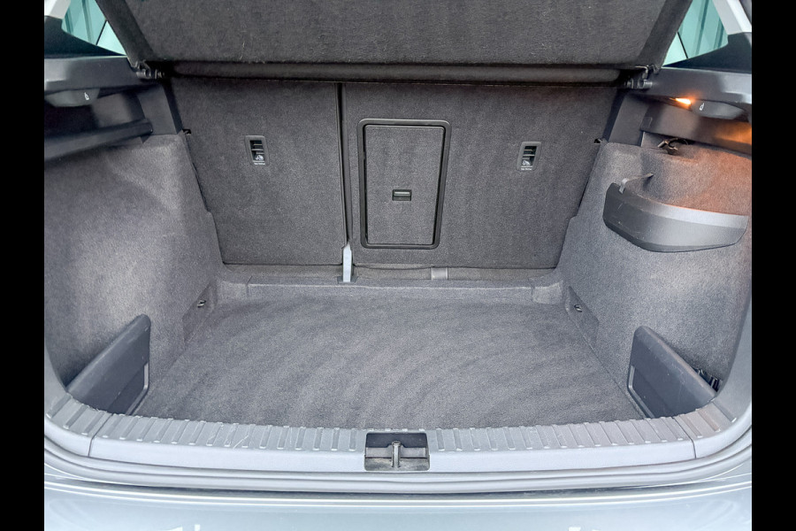 Škoda Karoq 1.5 TSI ACT Business Edition Plus | Keyless | Camera | Elk. A-klep | Adapt. Cr. | Prijs Rijklaar!! Škoda Karoq 1.5 TSI ACT Business Edition Plus | Keyless | Camera | Elk. A-klep | Adapt. Cr. | Prijs Rijklaar!!