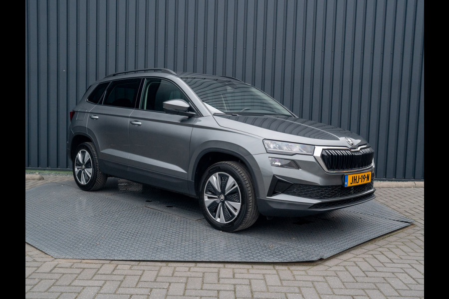 Škoda Karoq 1.5 TSI ACT Business Edition Plus | Keyless | Camera | Elk. A-klep | Adapt. Cr. | Prijs Rijklaar!! Škoda Karoq 1.5 TSI ACT Business Edition Plus | Keyless | Camera | Elk. A-klep | Adapt. Cr. | Prijs Rijklaar!!