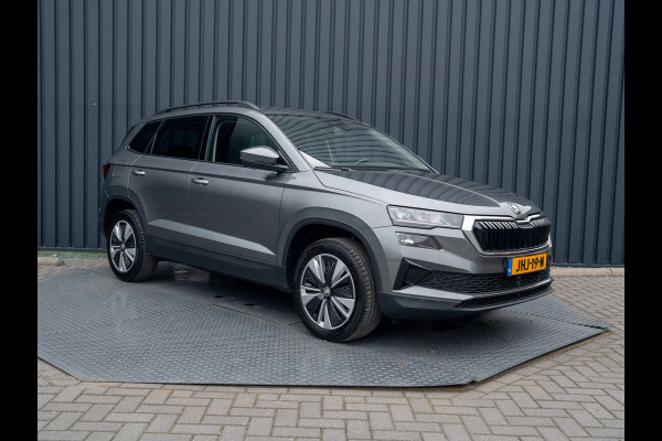 Škoda Karoq 1.5 TSI ACT Business Edition Plus | Keyless | Camera | Elk. A-klep | Adapt. Cr. | Prijs Rijklaar!! Škoda Karoq 1.5 TSI ACT Business Edition Plus | Keyless | Camera | Elk. A-klep | Adapt. Cr. | Prijs Rijklaar!!