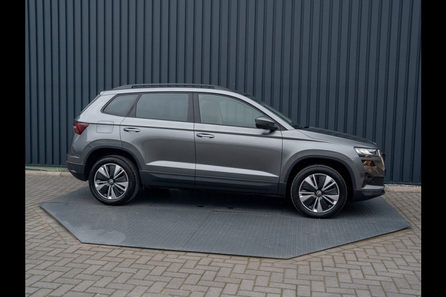 Škoda Karoq 1.5 TSI ACT Business Edition Plus | Keyless | Camera | Elk. A-klep | Adapt. Cr. | Prijs Rijklaar!! Škoda Karoq 1.5 TSI ACT Business Edition Plus | Keyless | Camera | Elk. A-klep | Adapt. Cr. | Prijs Rijklaar!!