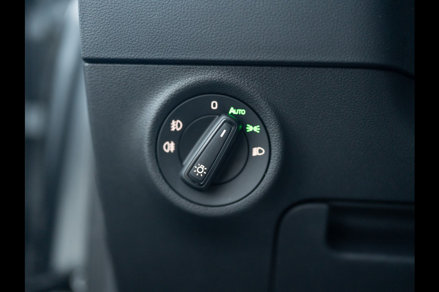 Škoda Karoq 1.5 TSI ACT Business Edition Plus | Keyless | Camera | Elk. A-klep | Adapt. Cr. | Prijs Rijklaar!! Škoda Karoq 1.5 TSI ACT Business Edition Plus | Keyless | Camera | Elk. A-klep | Adapt. Cr. | Prijs Rijklaar!!