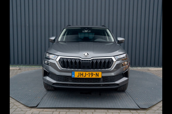 Škoda Karoq 1.5 TSI ACT Business Edition Plus | Keyless | Camera | Elk. A-klep | Adapt. Cr. | Prijs Rijklaar!! Škoda Karoq 1.5 TSI ACT Business Edition Plus | Keyless | Camera | Elk. A-klep | Adapt. Cr. | Prijs Rijklaar!!
