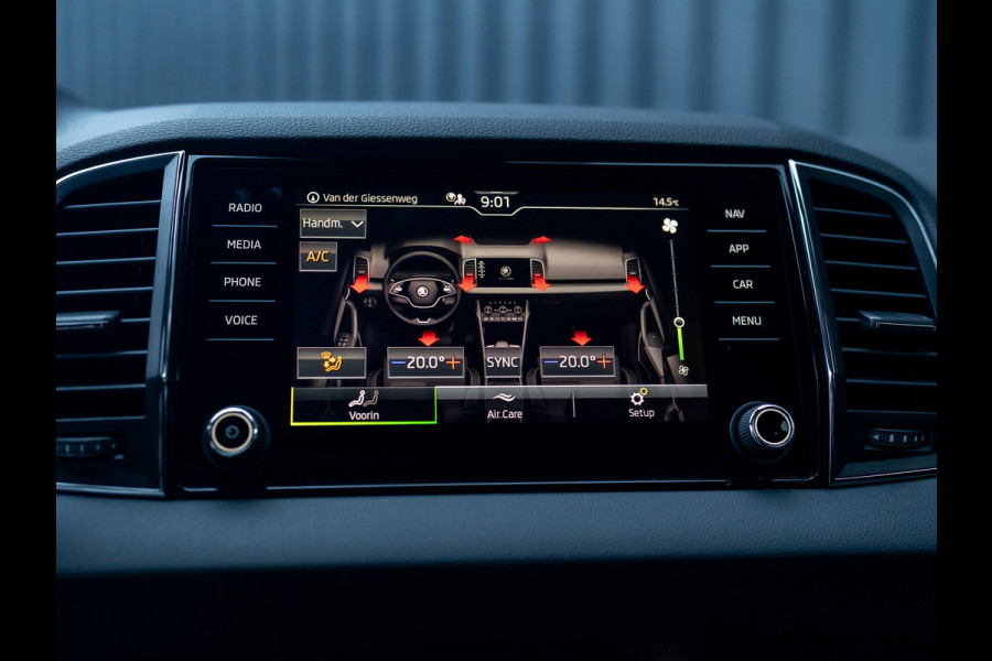 Škoda Karoq 1.5 TSI ACT Business Edition Plus | Keyless | Camera | Elk. A-klep | Adapt. Cr. | Prijs Rijklaar!! Škoda Karoq 1.5 TSI ACT Business Edition Plus | Keyless | Camera | Elk. A-klep | Adapt. Cr. | Prijs Rijklaar!!