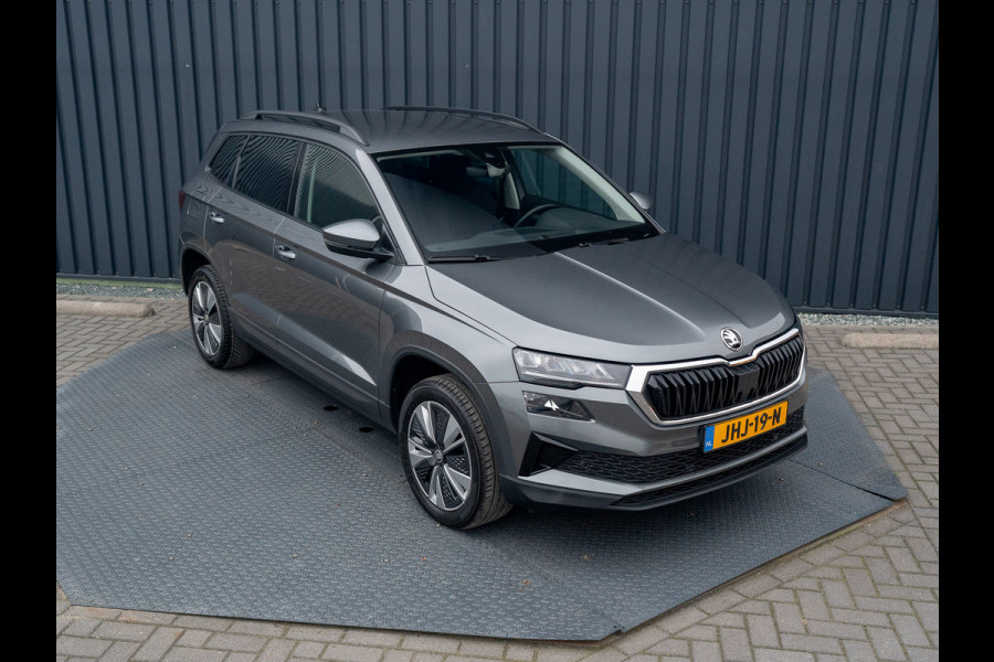 Škoda Karoq 1.5 TSI ACT Business Edition Plus | Keyless | Camera | Elk. A-klep | Adapt. Cr. | Prijs Rijklaar!! Škoda Karoq 1.5 TSI ACT Business Edition Plus | Keyless | Camera | Elk. A-klep | Adapt. Cr. | Prijs Rijklaar!!