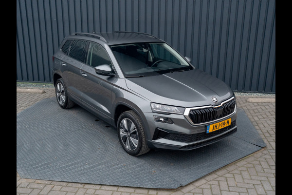 Škoda Karoq 1.5 TSI ACT Business Edition Plus | Keyless | Camera | Elk. A-klep | Adapt. Cr. | Prijs Rijklaar!! Škoda Karoq 1.5 TSI ACT Business Edition Plus | Keyless | Camera | Elk. A-klep | Adapt. Cr. | Prijs Rijklaar!!