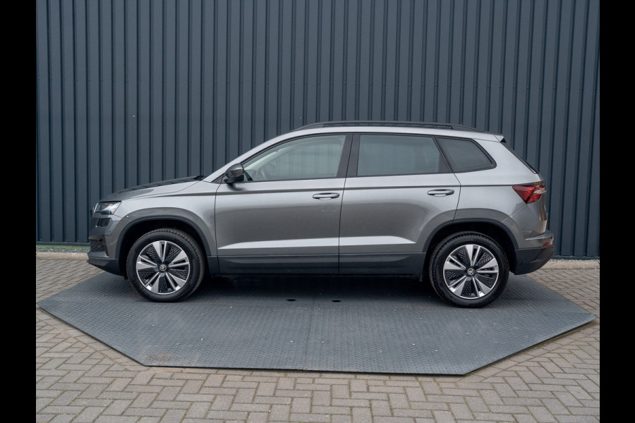 Škoda Karoq 1.5 TSI ACT Business Edition Plus | Keyless | Camera | Elk. A-klep | Adapt. Cr. | Prijs Rijklaar!! Škoda Karoq 1.5 TSI ACT Business Edition Plus | Keyless | Camera | Elk. A-klep | Adapt. Cr. | Prijs Rijklaar!!