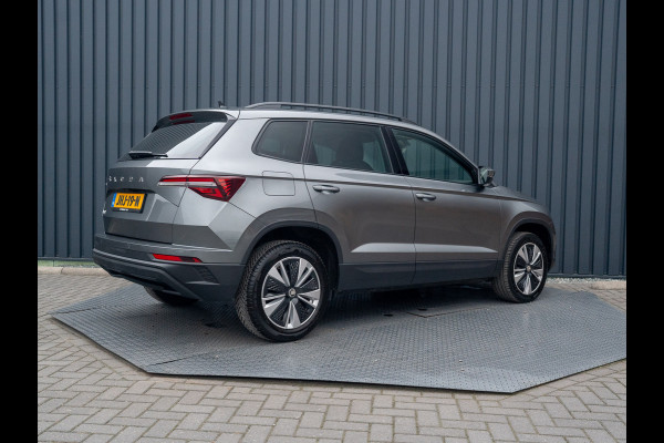 Škoda Karoq 1.5 TSI ACT Business Edition Plus | Keyless | Camera | Elk. A-klep | Adapt. Cr. | Prijs Rijklaar!! Škoda Karoq 1.5 TSI ACT Business Edition Plus | Keyless | Camera | Elk. A-klep | Adapt. Cr. | Prijs Rijklaar!!