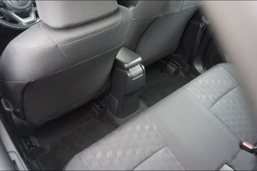 Mazda 2 Hybrid 116PK Centre Line AUTOMAAT ADAPTIVE | CARPLAY | STOELVERWARMING Mazda 2 Hybrid 116PK Centre Line AUTOMAAT ADAPTIVE | CARPLAY | STOELVERWARMING