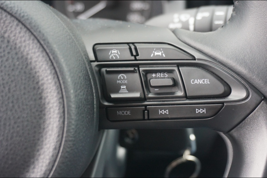 Mazda 2 Hybrid 116PK Centre Line AUTOMAAT ADAPTIVE | CARPLAY | STOELVERWARMING Mazda 2 Hybrid 116PK Centre Line AUTOMAAT ADAPTIVE | CARPLAY | STOELVERWARMING