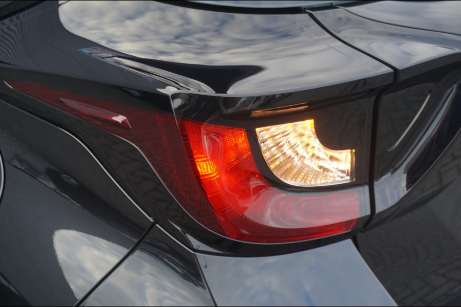 Mazda 2 Hybrid 116PK Centre Line AUTOMAAT ADAPTIVE | CARPLAY | STOELVERWARMING Mazda 2 Hybrid 116PK Centre Line AUTOMAAT ADAPTIVE | CARPLAY | STOELVERWARMING