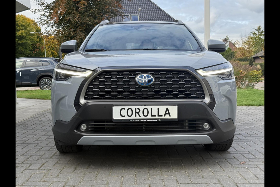 Toyota Corolla Cross 2.0 High Power Hybrid Executive | JBL, Panoramadak, Leer, Stoel + Stuurverwarming, 18 inch, Keyless, LED Toyota Corolla Cross 2.0 High Power Hybrid Executive | JBL, Panoramadak, Leer, Stoel + Stuurverwarming, 18 inch, Keyless, LED