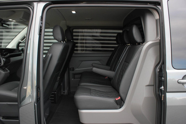 Volkswagen Transporter 2.0 TDI L2H1 204PK BULLI DC DUBBEL CABINE / LEIGHTONVANS BODYKIT / FULL OPTINS / LEDER / FULL BLACK / APPLE Volkswagen Transporter 2.0 TDI L2H1 204PK BULLI DC DUBBEL CABINE / LEIGHTONVANS BODYKIT / FULL OPTINS / LEDER / FULL BLACK / APPLE
