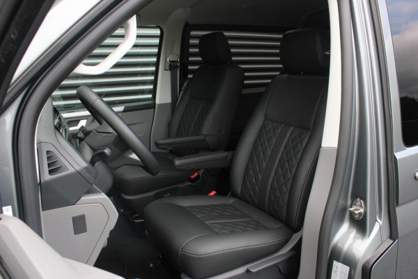 Volkswagen Transporter 2.0 TDI L2H1 204PK BULLI DC DUBBEL CABINE / LEIGHTONVANS BODYKIT / FULL OPTINS / LEDER / FULL BLACK / APPLE Volkswagen Transporter 2.0 TDI L2H1 204PK BULLI DC DUBBEL CABINE / LEIGHTONVANS BODYKIT / FULL OPTINS / LEDER / FULL BLACK / APPLE