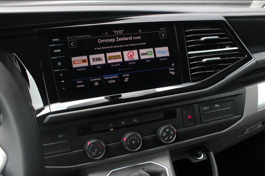 Volkswagen Transporter 2.0 TDI L2H1 204PK BULLI DC DUBBEL CABINE / LEIGHTONVANS BODYKIT / FULL OPTINS / LEDER / FULL BLACK / APPLE Volkswagen Transporter 2.0 TDI L2H1 204PK BULLI DC DUBBEL CABINE / LEIGHTONVANS BODYKIT / FULL OPTINS / LEDER / FULL BLACK / APPLE