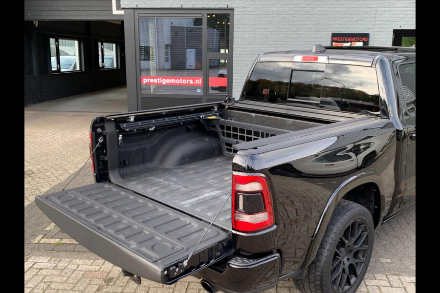 Dodge Ram 1500 Laramie Night 5.7L 401pk LPG 4X4 Luchtvering 360cam Pano H&K Dodge Ram 1500 Laramie Night 5.7L 401pk LPG 4X4 Luchtvering 360cam Pano H&K