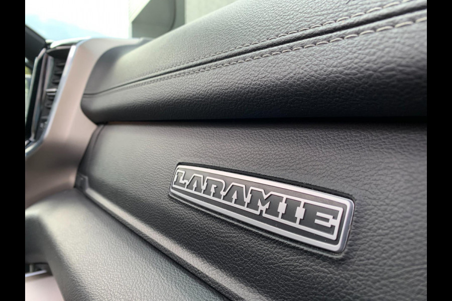 Dodge Ram 1500 Laramie Night 5.7L 401pk LPG 4X4 Luchtvering 360cam Pano H&K Dodge Ram 1500 Laramie Night 5.7L 401pk LPG 4X4 Luchtvering 360cam Pano H&K