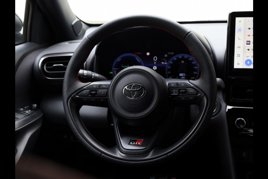 Toyota Yaris Cross 1.5 Hyb 130 GR Sport | Nieuw | Bi-Tone | Stoel/Stuurwielverwarmi