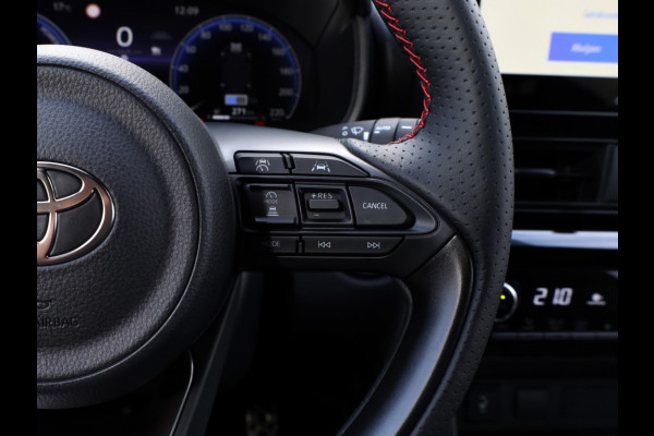 Toyota Yaris Cross 1.5 Hyb 130 GR Sport | Nieuw | Bi-Tone | Stoel/Stuurwielverwarmi