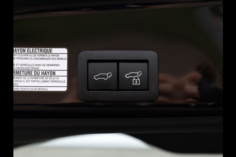 Toyota Yaris Cross 1.5 Hyb 130 GR Sport | Nieuw | Bi-Tone | Stoel/Stuurwielverwarmi