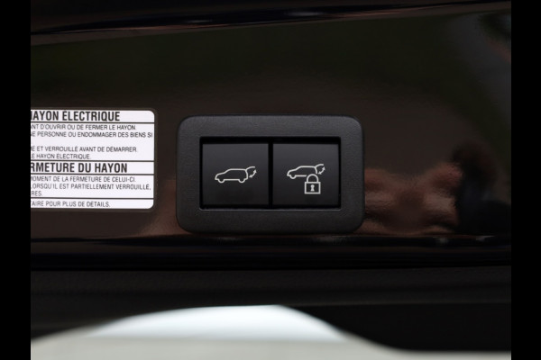 Toyota Yaris Cross 1.5 Hyb 130 GR Sport | Nieuw | Bi-Tone | Stoel/Stuurwielverwarmi