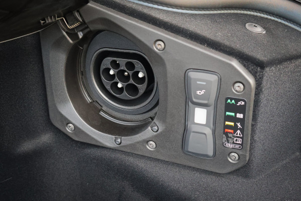 Lamborghini Revuelto | LIFT | CARBON IN & EXTERIEUR | PASSENGER DISPLAY | ADAPTIVE CRUISE | APPLE CARPLAY | SONUS FABER SOUND | PARKING PACK | HEADLA