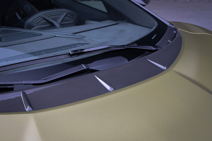 Lamborghini Revuelto | LIFT | CARBON IN & EXTERIEUR | PASSENGER DISPLAY | ADAPTIVE CRUISE | APPLE CARPLAY | SONUS FABER SOUND | PARKING PACK | HEADLA