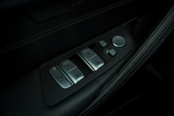 BMW 5 Serie Touring 530i High Executive / M-Pakket / Pano / HUD / Trekhaak / Incl BTW / Laser