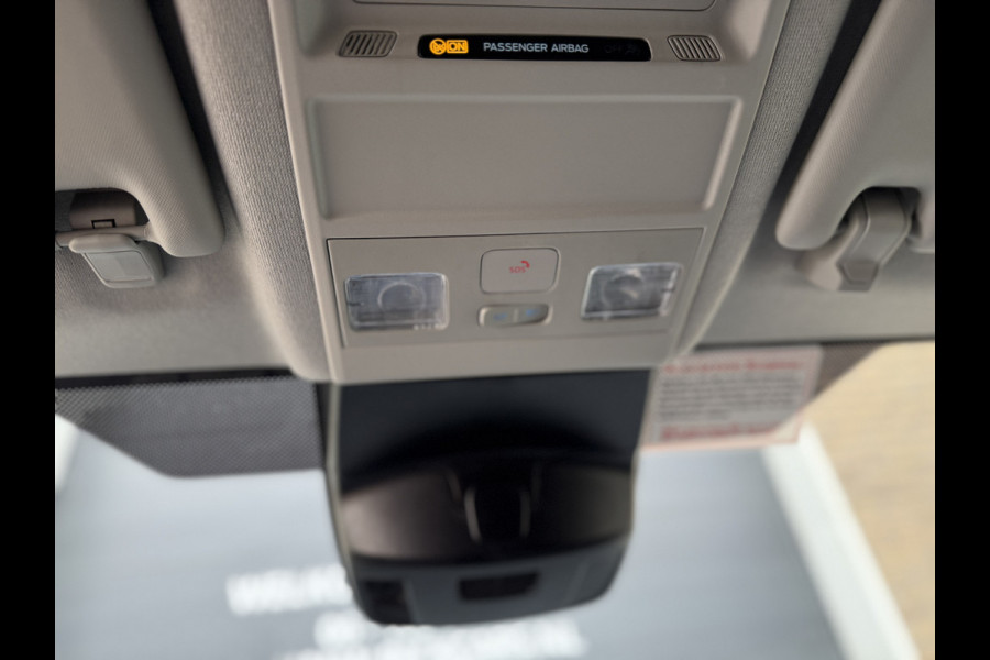 Ford Transit Custom 320 2.0 TDCI 136 PK EURO 6 L2H1 Trend Stoelverwarming/CarPlay/achteruitrijcamera Ford Transit Custom 320 2.0 TDCI 136 PK EURO 6 L2H1 Trend Stoelverwarming/CarPlay/achteruitrijcamera