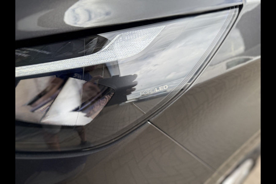 Ford Transit Custom 320 2.0 TDCI 136 PK EURO 6 L2H1 Trend Stoelverwarming/CarPlay/achteruitrijcamera Ford Transit Custom 320 2.0 TDCI 136 PK EURO 6 L2H1 Trend Stoelverwarming/CarPlay/achteruitrijcamera