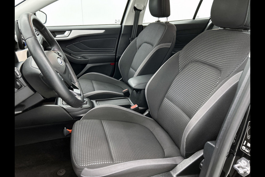 Ford Focus 1.0 EcoBoost Hybrid Edition Business (CAMERA, NAVIGATIE, CARPLAY, CAMERA, CLIMA, 1e EIGENAAR, DEALER ONDERHOUDEN)