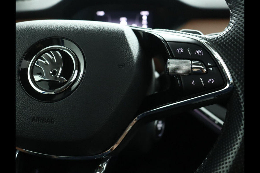 Škoda ENYAQ iV 60|Pano|Leder|Trekhaak|Warmtepomp|ACC|Camera|Head-Up Display