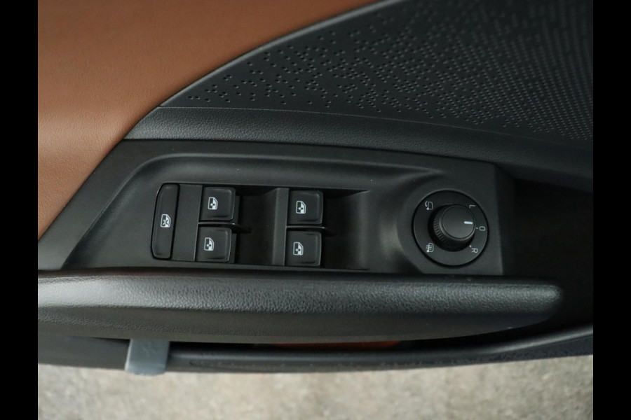 Škoda ENYAQ iV 60|Pano|Leder|Trekhaak|Warmtepomp|ACC|Camera|Head-Up Display