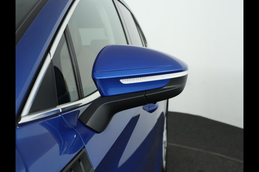 Škoda ENYAQ iV 60|Pano|Leder|Trekhaak|Warmtepomp|ACC|Camera|Head-Up Display