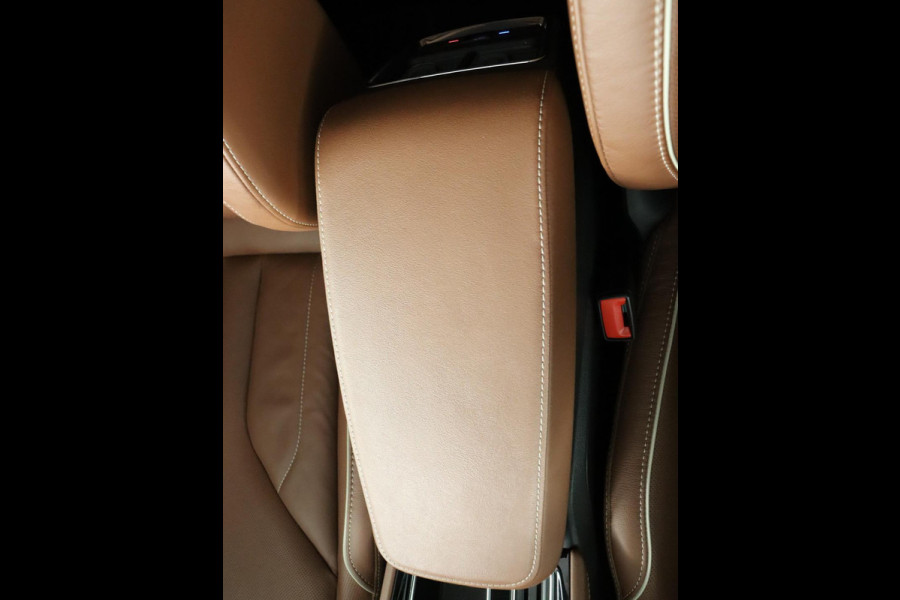 Škoda ENYAQ iV 60|Pano|Leder|Trekhaak|Warmtepomp|ACC|Camera|Head-Up Display