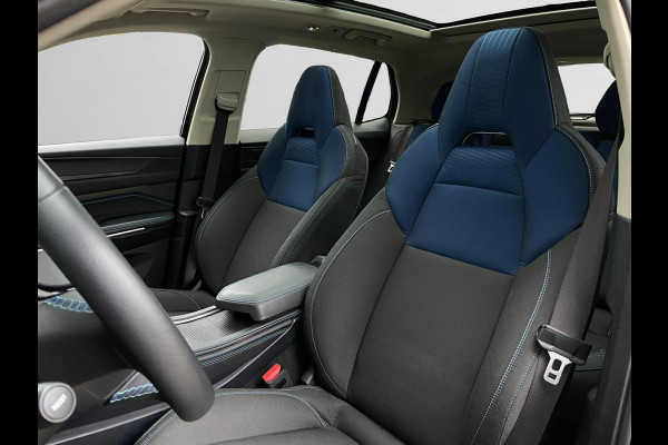 Lynk & Co RS Shadow Edition 01 1.5 262PK Trekhaak Pano 360° Navi Adapt cruise 262PK Elekr. Achterklep