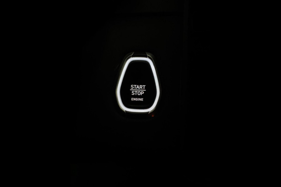 Lynk & Co RS Shadow Edition 01 1.5 262PK Trekhaak Pano 360° Navi Adapt cruise 262PK Elekr. Achterklep