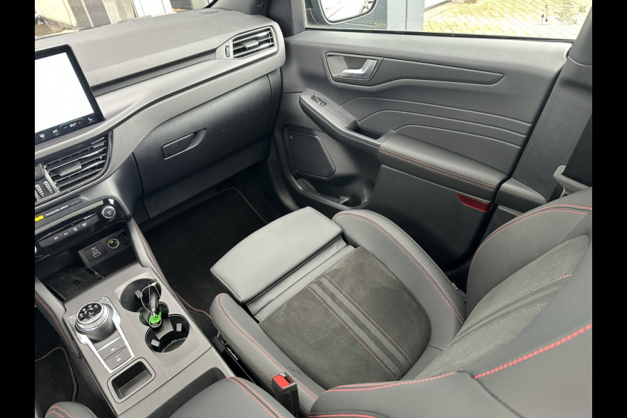 Ford Kuga 2.5 PHEV ST-Line X TREKHAAK! TECHPACK! PANODAK! DRIVERPACK! Ford Kuga 2.5 PHEV ST-Line X TREKHAAK! TECHPACK! PANODAK! DRIVERPACK!