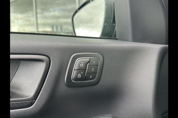 Ford Kuga 2.5 PHEV ST-Line X TREKHAAK! TECHPACK! PANODAK! DRIVERPACK! Ford Kuga 2.5 PHEV ST-Line X TREKHAAK! TECHPACK! PANODAK! DRIVERPACK!