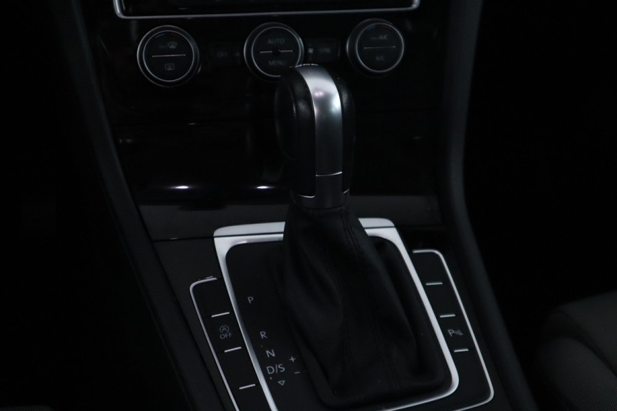Volkswagen GOLF Variant 1.5 TSI Highline automaat, virtual cockpit, climate etc.