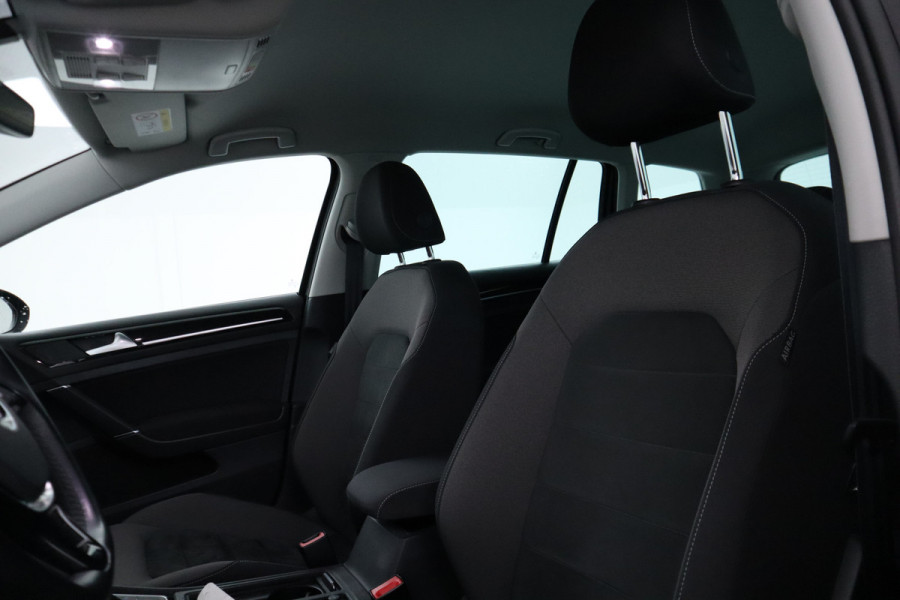 Volkswagen GOLF Variant 1.5 TSI Highline automaat, virtual cockpit, climate etc.