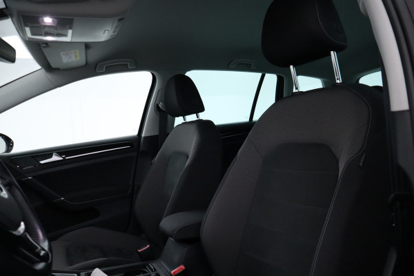 Volkswagen GOLF Variant 1.5 TSI Highline automaat, virtual cockpit, climate etc.