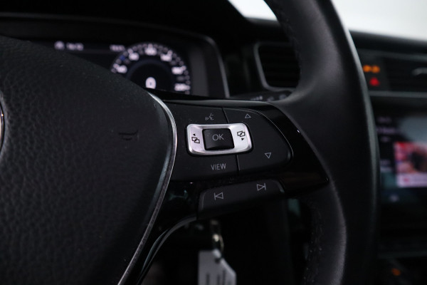 Volkswagen GOLF Variant 1.5 TSI Highline automaat, virtual cockpit, climate etc.